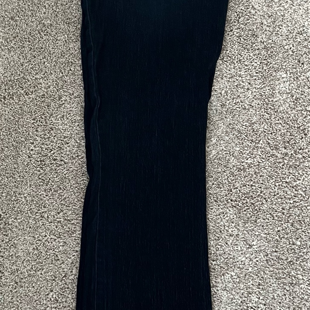 ⭐️ Firm Price ⭐️ NWOT Levi’s Modern Boot Cut irregular fit - Picture 4 of 6